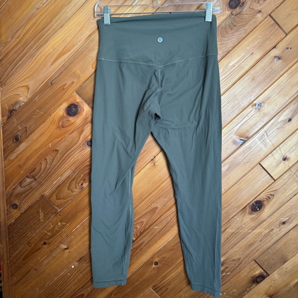 Lululemon Align Ribbed High-Rise Pant 25"  Size 8 - Picture 4 of 7